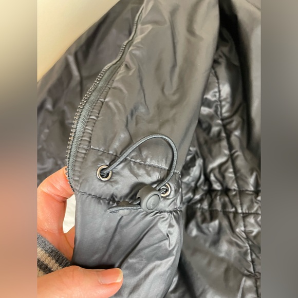 Athleta Mountain Summit Primaloft Women's Black Lightweight Parka - Picture 13 of 15